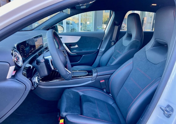 Mercedes-Benz Klasa A cena 185900 przebieg: 5000, rok produkcji 2023 z Warszawa małe 172
